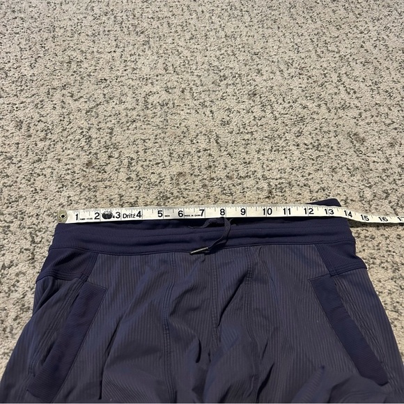 Lululemon Deep Indigo Dance Studio Underlined Cropped Pants Size 4 - Picture 11 of 13